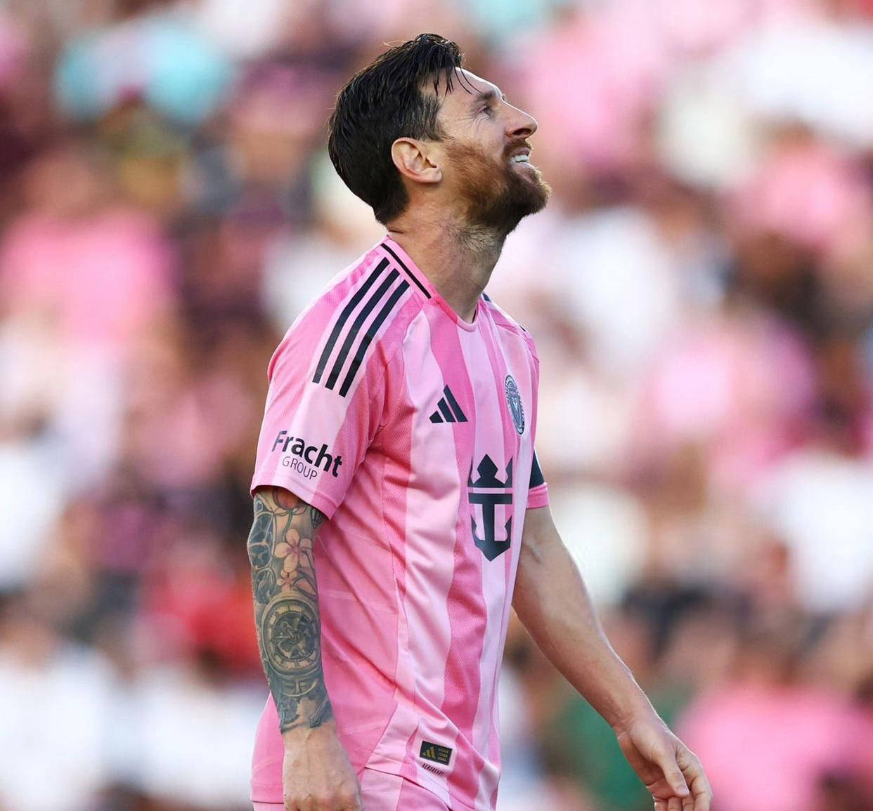 梅西表现低迷，球队战绩下滑的简单介绍